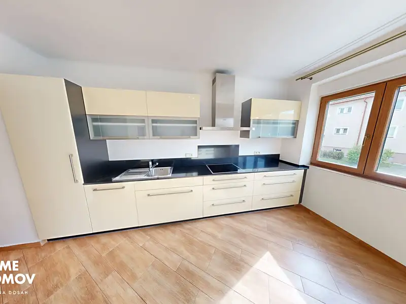 Pronájem bytu 3+1 77 m², Hulín – náhled fotky 3