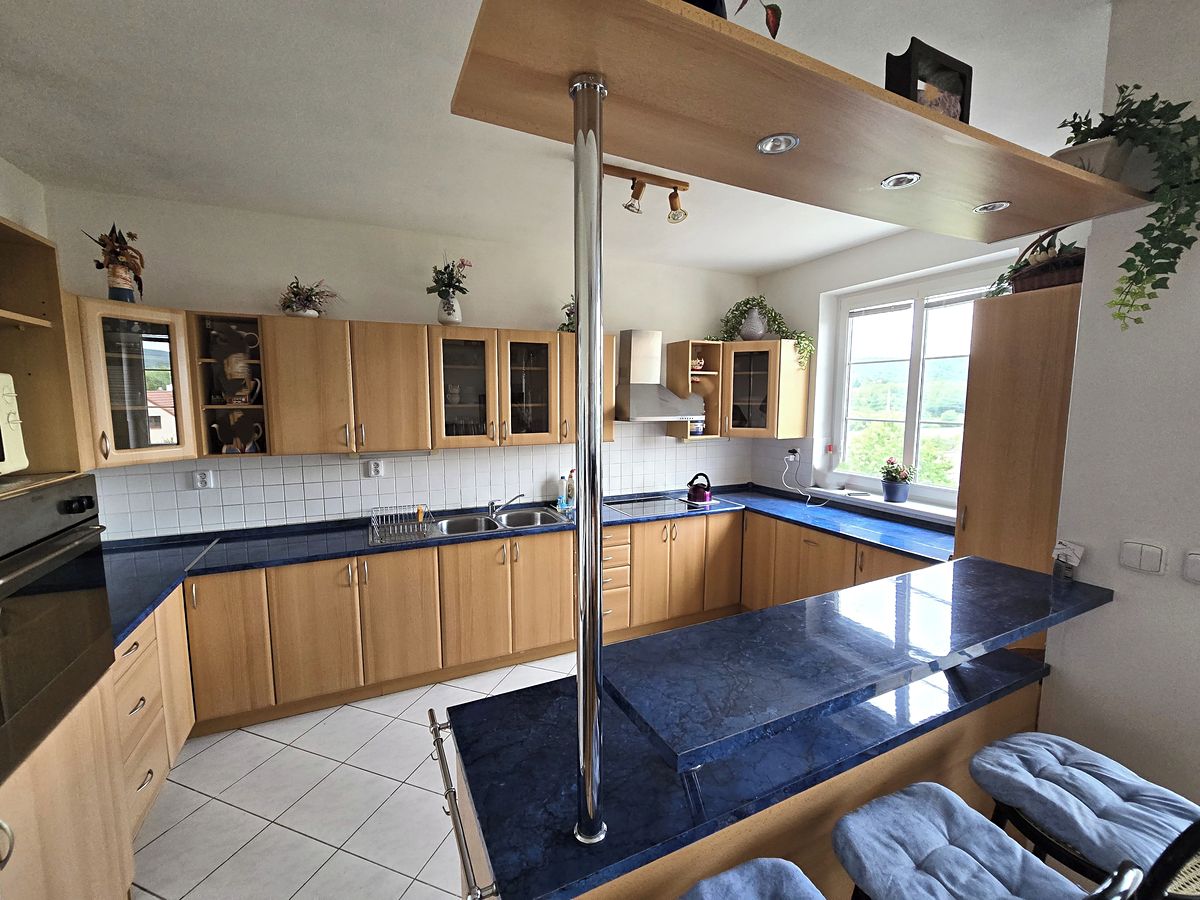 Pronájem bytu 3+kk 90 m²