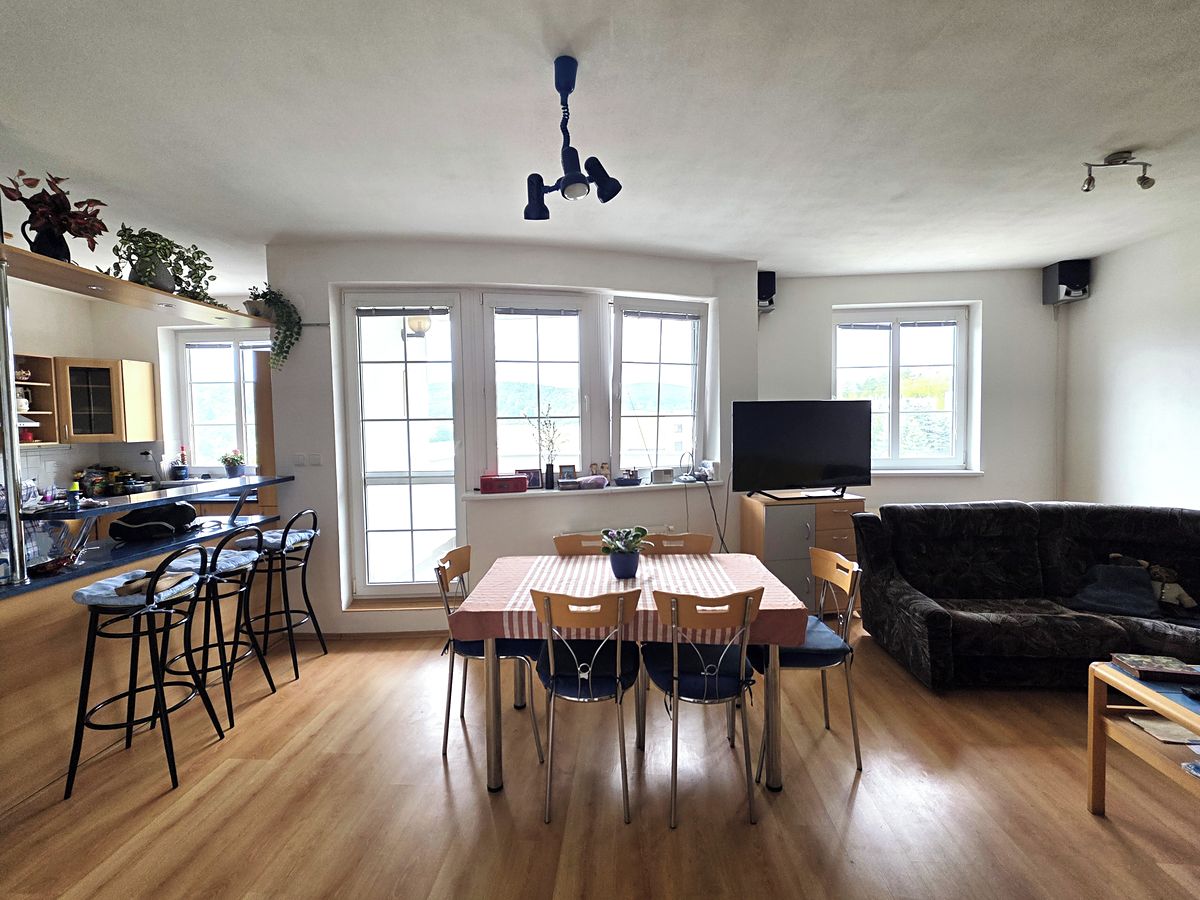 Pronájem bytu 3+kk 90 m² – fotografie 3