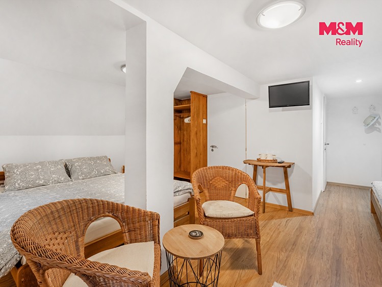 Prodej komerčního prostoru, 300 m² (17 z 30)