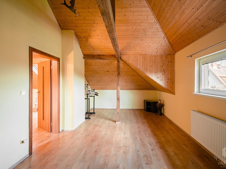 Haus zum Kauf, 150 m² (12 von 17)