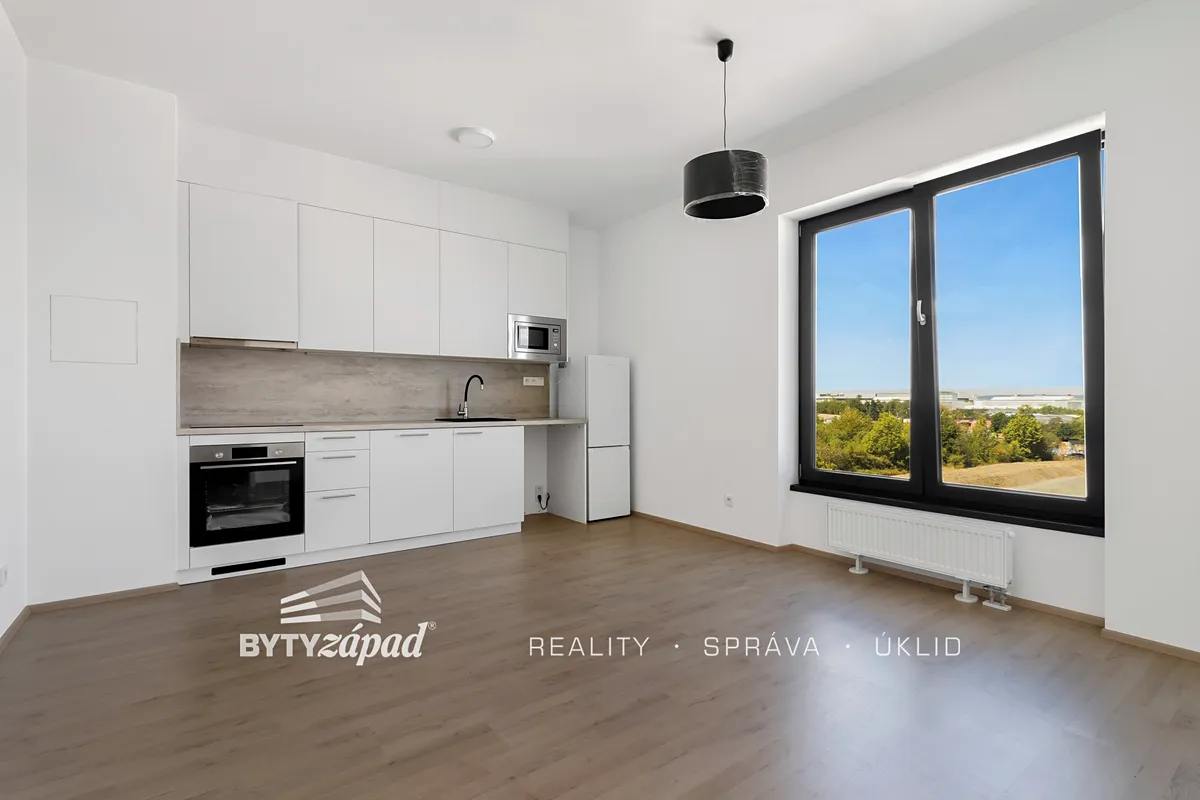 Pronájem bytu 1+kk 27 m²