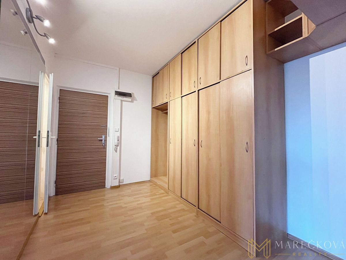 Pronájem bytu 2+1 62 m² – fotografie 4