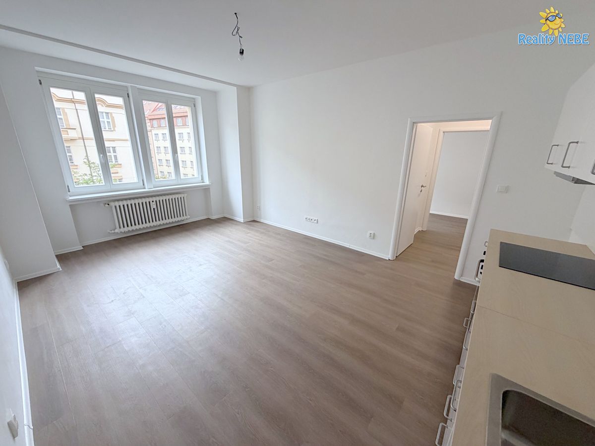 Pronájem bytu 2+kk 60 m² – fotografie 3