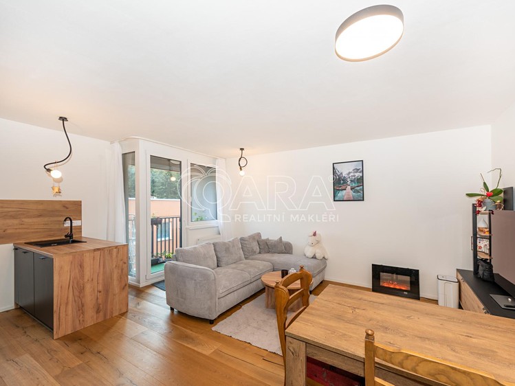 Pronájem bytu 2+kk, 61 m² (3 z 14)