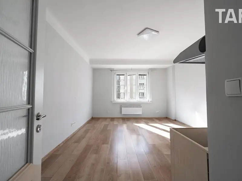 Prodej bytu 1+kk 34 m², Praha – náhled fotky 3