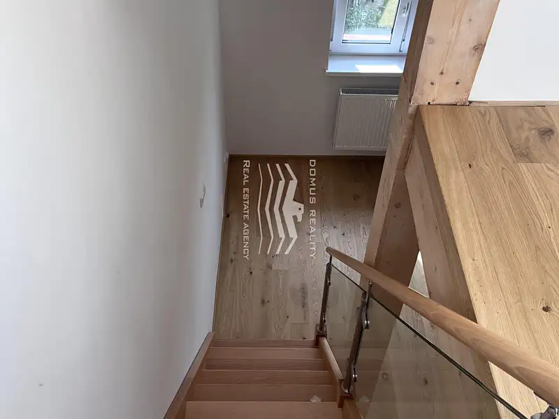 Pronájem bytu 2+kk 75 m², Praha – náhled fotky 3