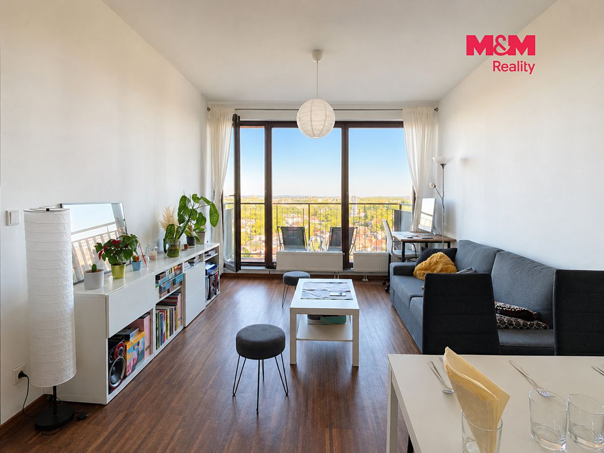 Pronájem bytu 2+kk 46 m² – fotografie 2