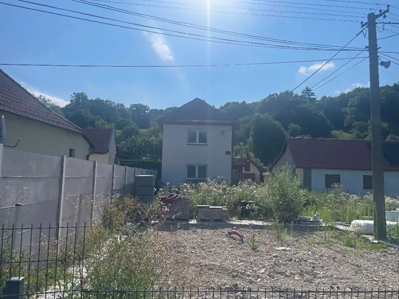 Dražba rodinného domu 294 m², pozemek 1370 m², Luhačovice – náhled fotky 2