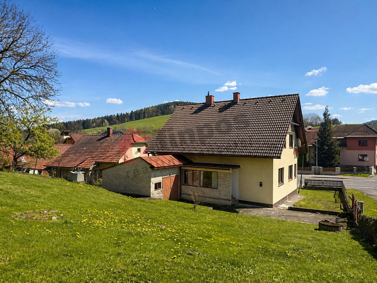 Prodej rodinného domu 180 m², pozemek 668 m², Horní Lideč – fotka 1 z 3