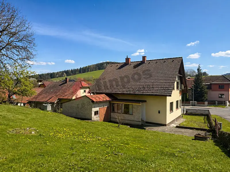 Prodej rodinného domu 180 m², pozemek 668 m², Horní Lideč – náhled fotky 1