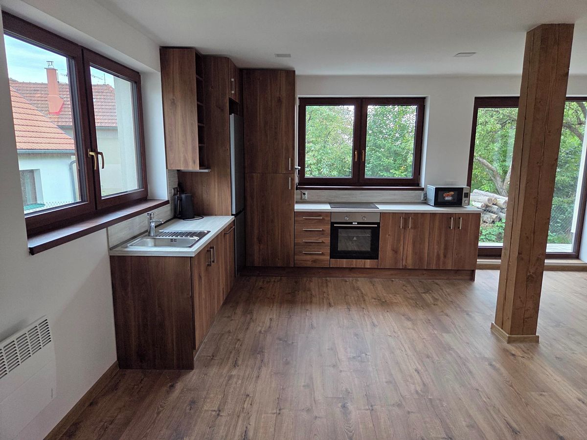 Pronájem rodinného domu 108 m², pozemek 320 m² – fotografie 4