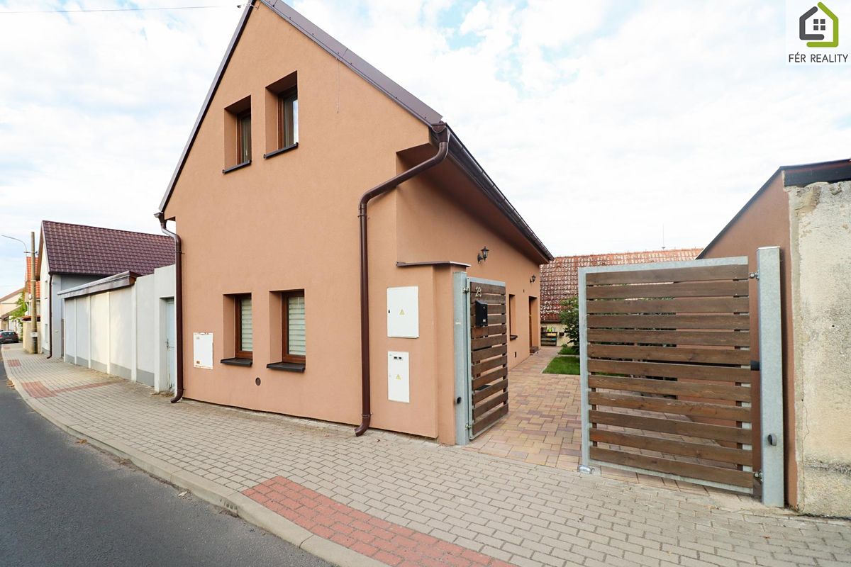 Prodej rodinného domu 98 m², pozemek 217 m²