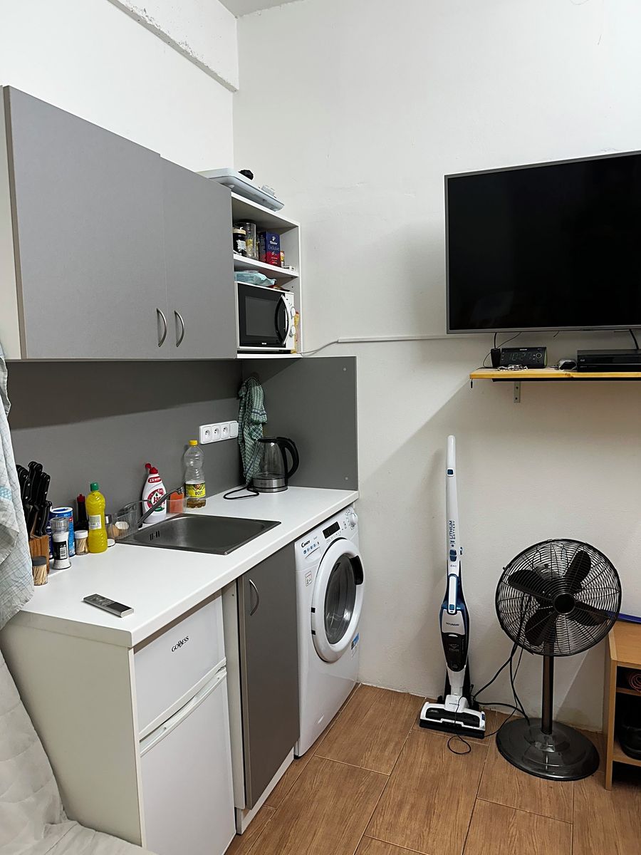 Prodej skladového prostoru 11 m²