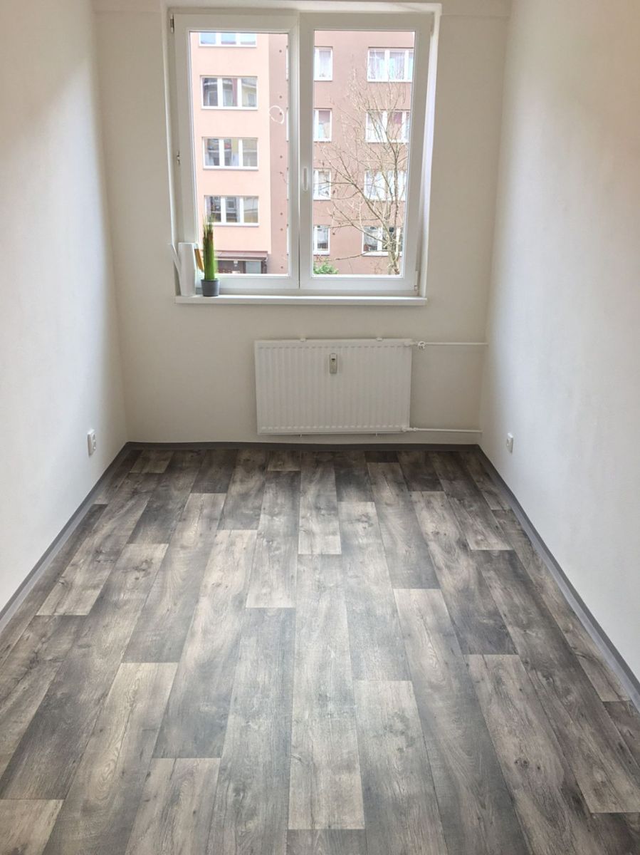 Pronájem bytu 2+1 44 m² – fotografie 4