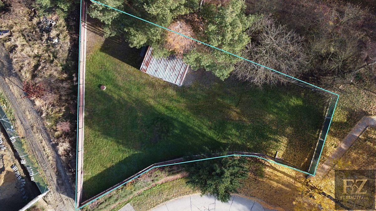 Pronájem komerčního pozemku 608 m² – fotografie 2