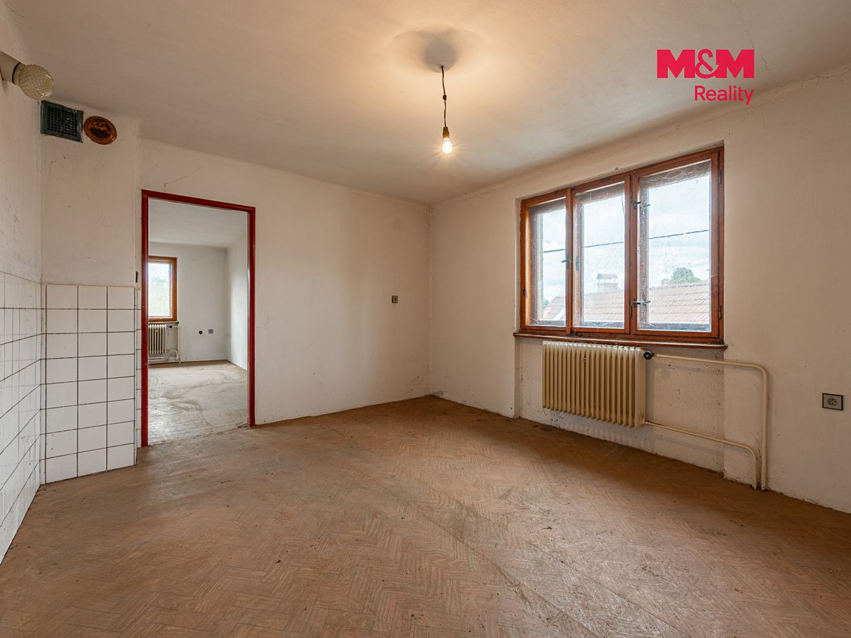 Prodej rodinného domu 155 m², pozemek 818 m² – fotografie 5