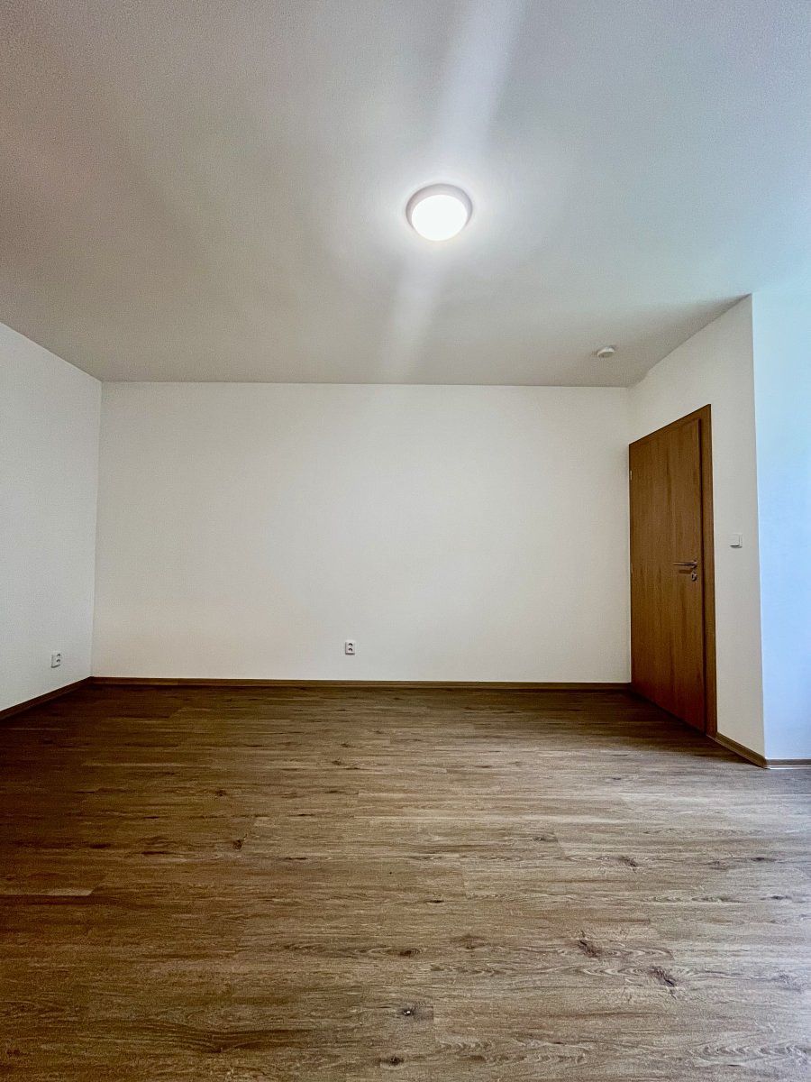 Pronájem bytu 1+kk 27 m² – fotografie 5