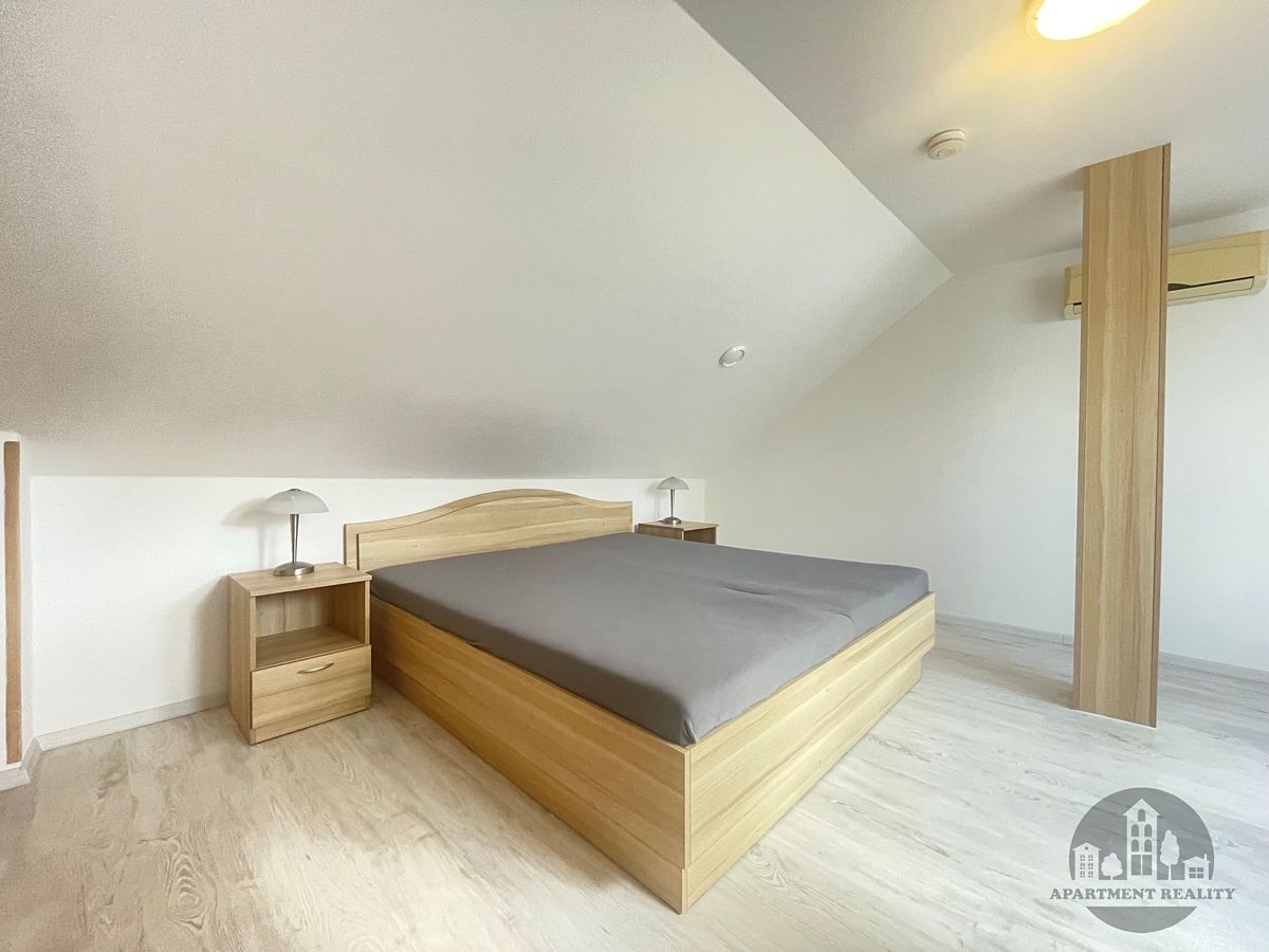 Pronájem bytu 3+kk 70 m²