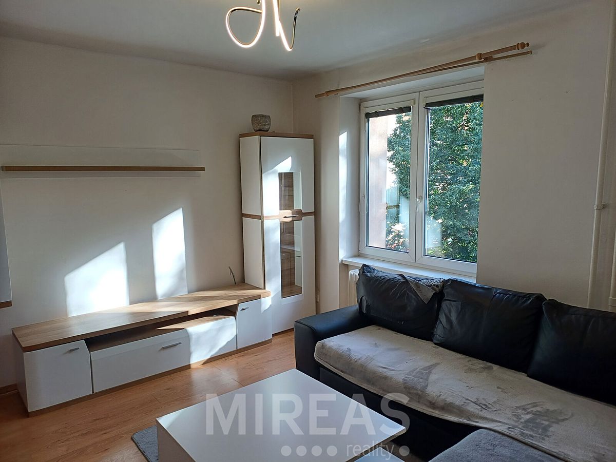 Pronájem bytu 2+kk 54 m² – fotografie 2