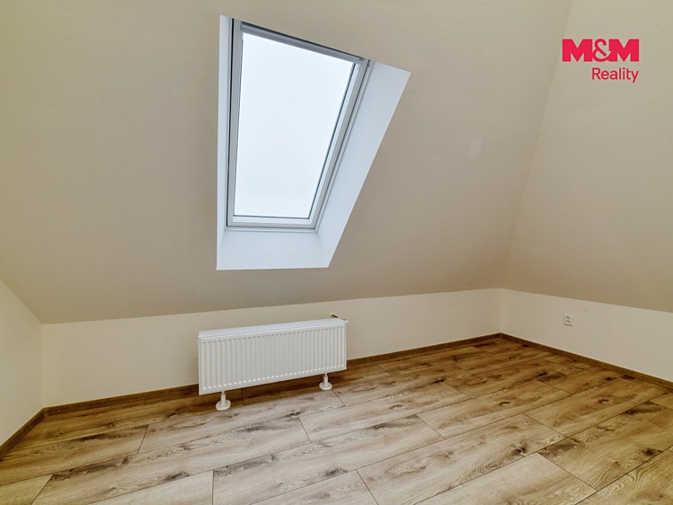 Pronájem bytu 3+kk, 74 m² (2 z 22)