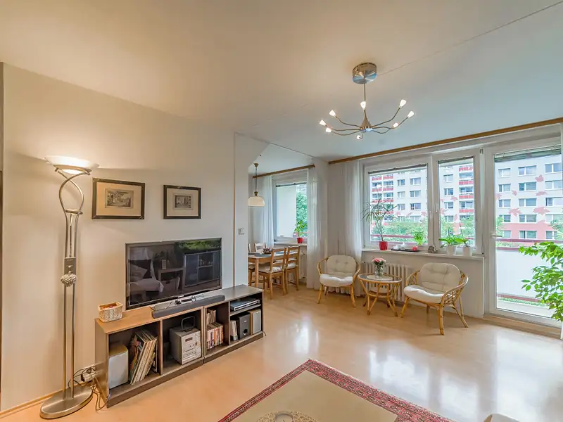 Pronájem bytu 3+kk 68 m², Praha – náhled fotky 1