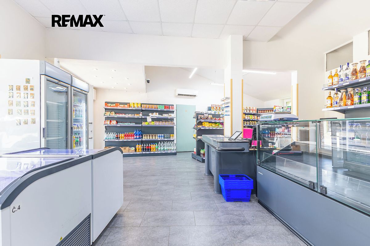Pronájem obchodního prostoru 77 m², Praha – fotka 1 z 3