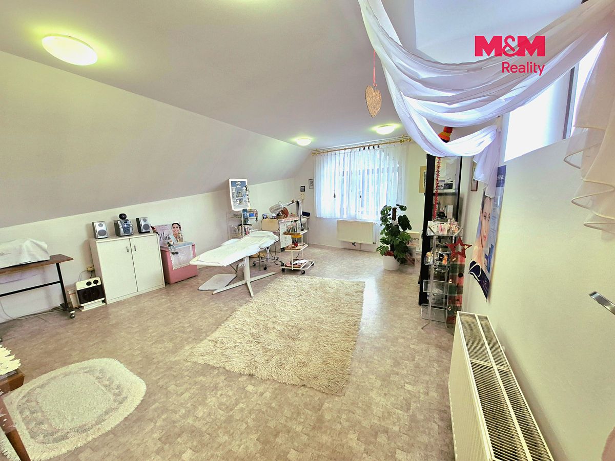 Pronájem obchodního prostoru 39 m² – fotografie 3