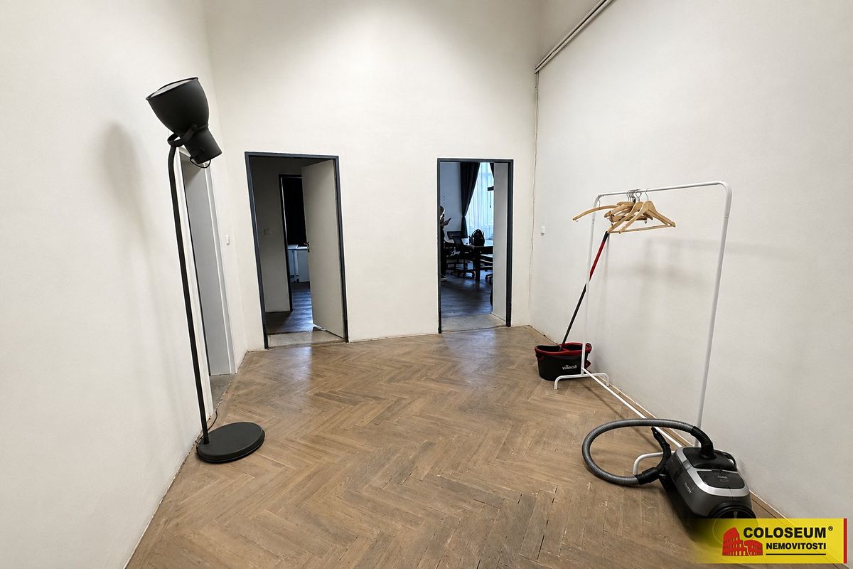 Pronájem kanceláře 99 m² – fotografie 5