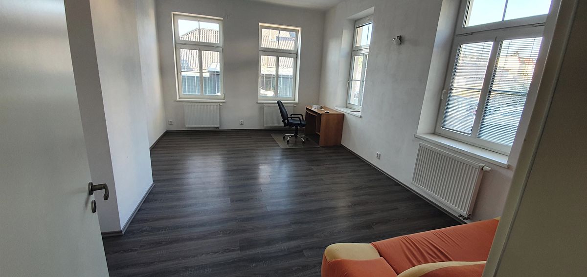 Pronájem bytu 1+1 50 m² – fotografie 2