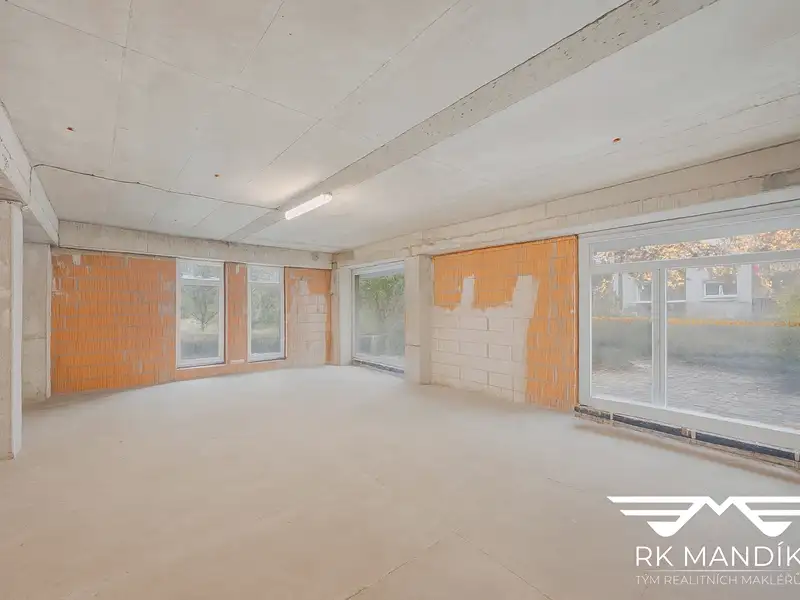 Prodej obchodního prostoru 90 m², Odolena Voda – náhled fotky 2