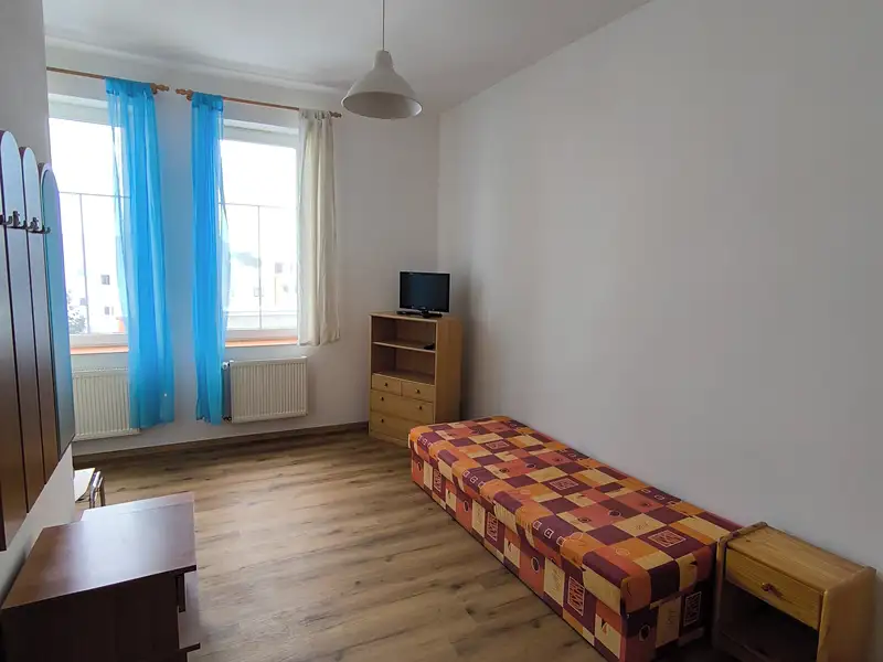 Pronájem bytu 1+kk 20 m², Aš – náhled fotky 3