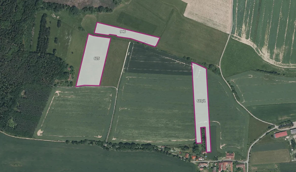 Prodej pole 61363 m²