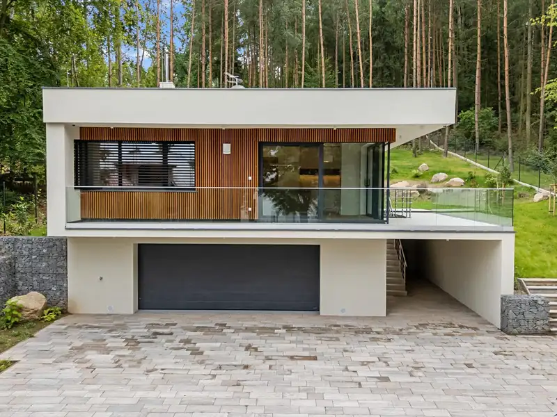 Prodej vily 265 m², pozemek 1811 m², Jevany – náhled fotky 3