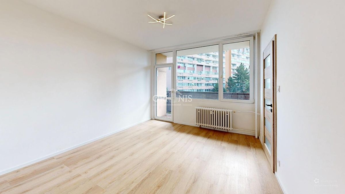 Pronájem bytu 1+1 33 m² – fotografie 5