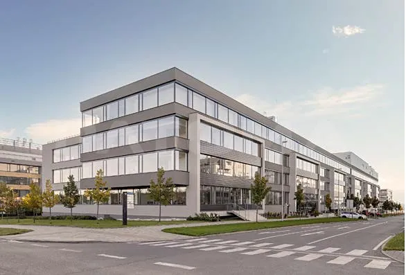 Pronájem kanceláře 456 m²