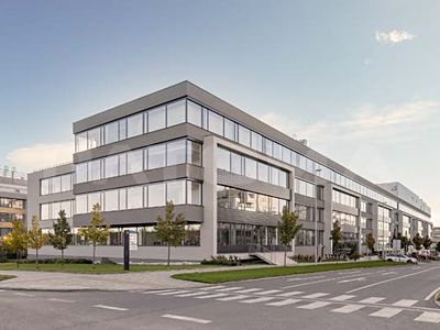 Pronájem kanceláře 456 m²