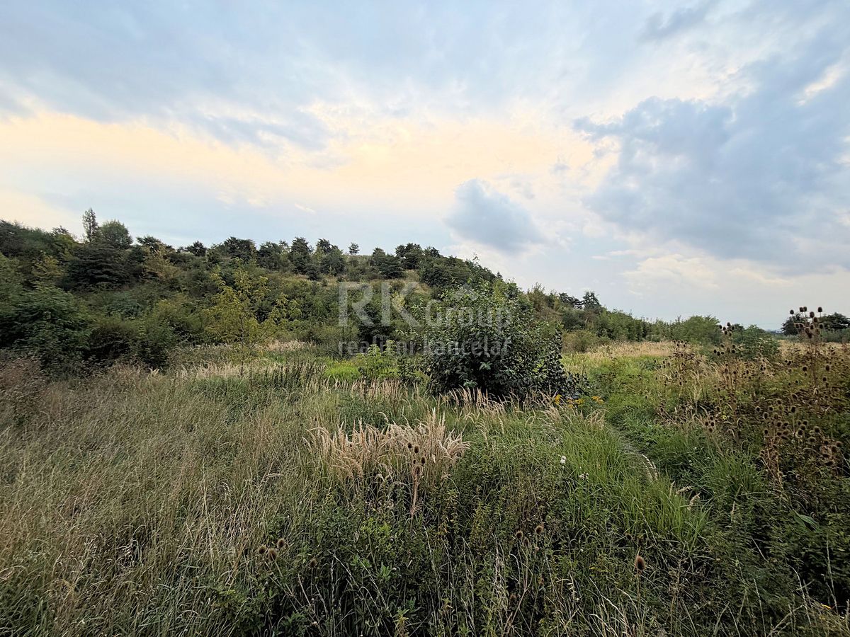 Pronájem bytu 1+kk 40 m² – fotografie 2
