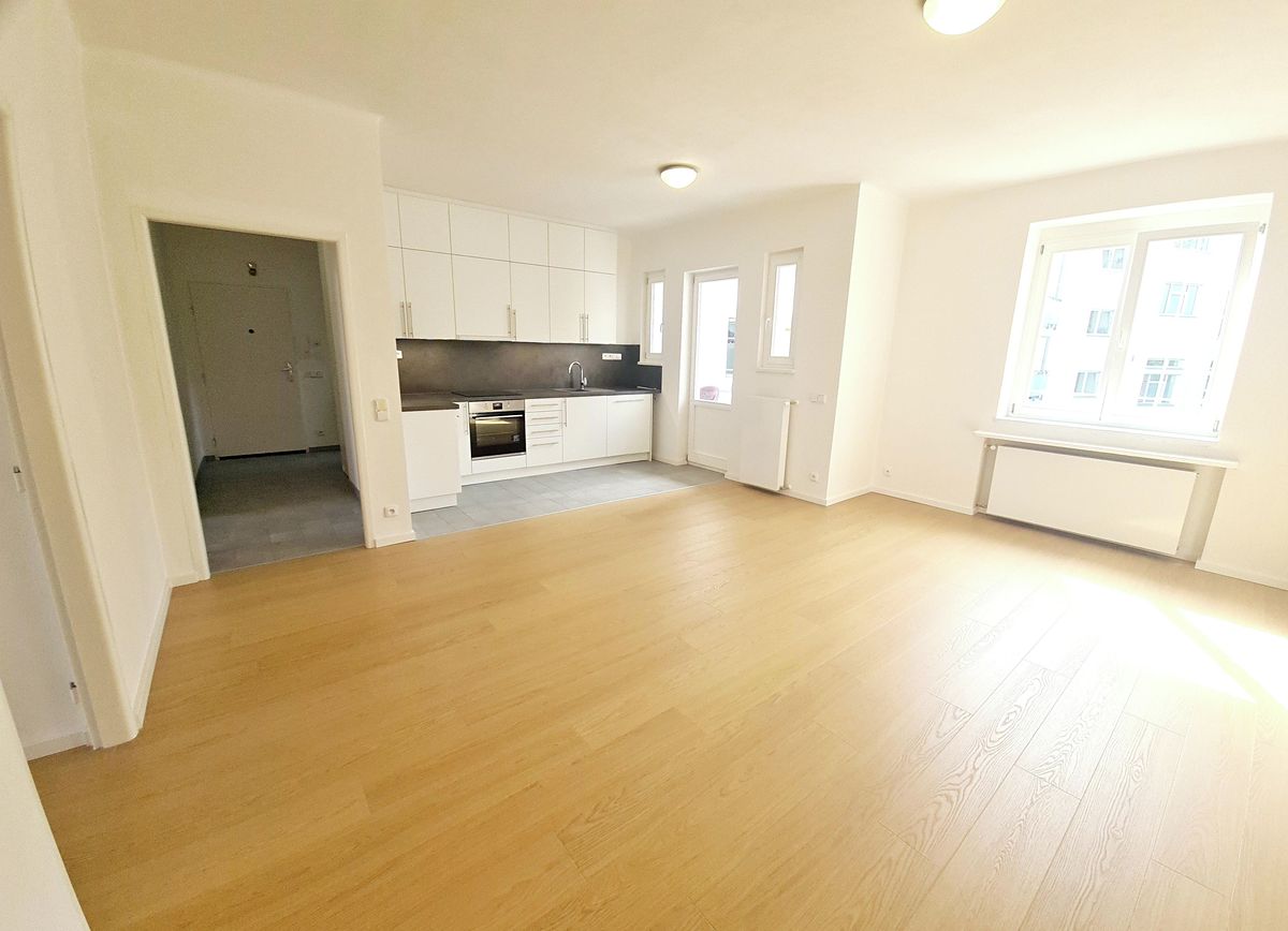 Pronájem bytu 3+kk 90 m²