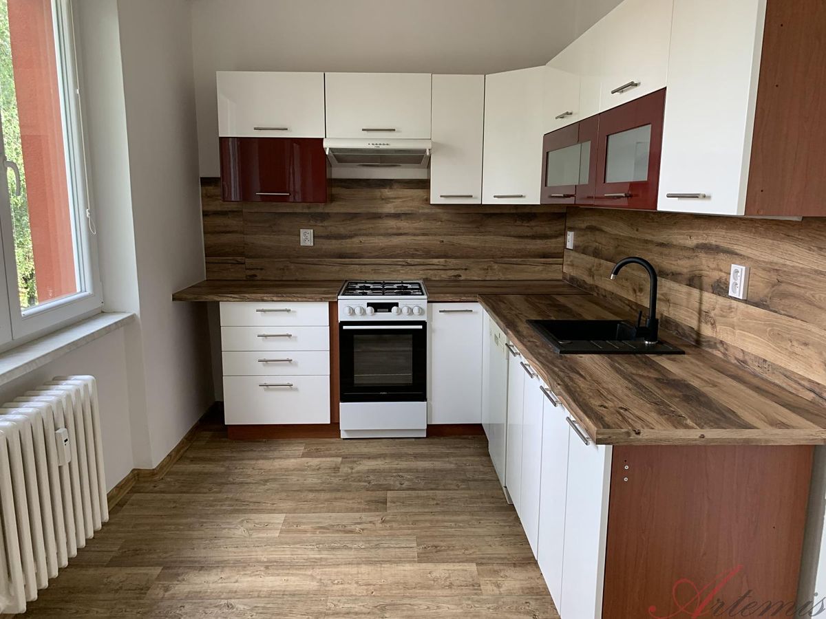 Pronájem bytu 2+kk 55 m² – fotografie 4