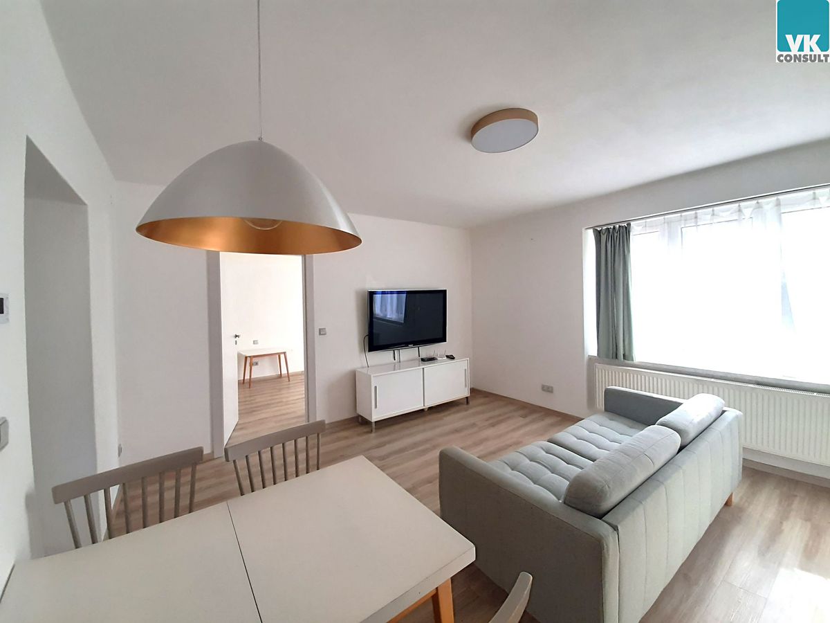 Pronájem bytu 3+kk 56 m² – fotografie 4