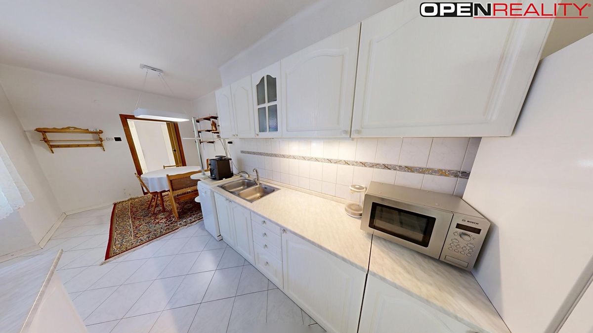 Prodej rodinného domu 177 m², pozemek 609 m² – fotografie 3