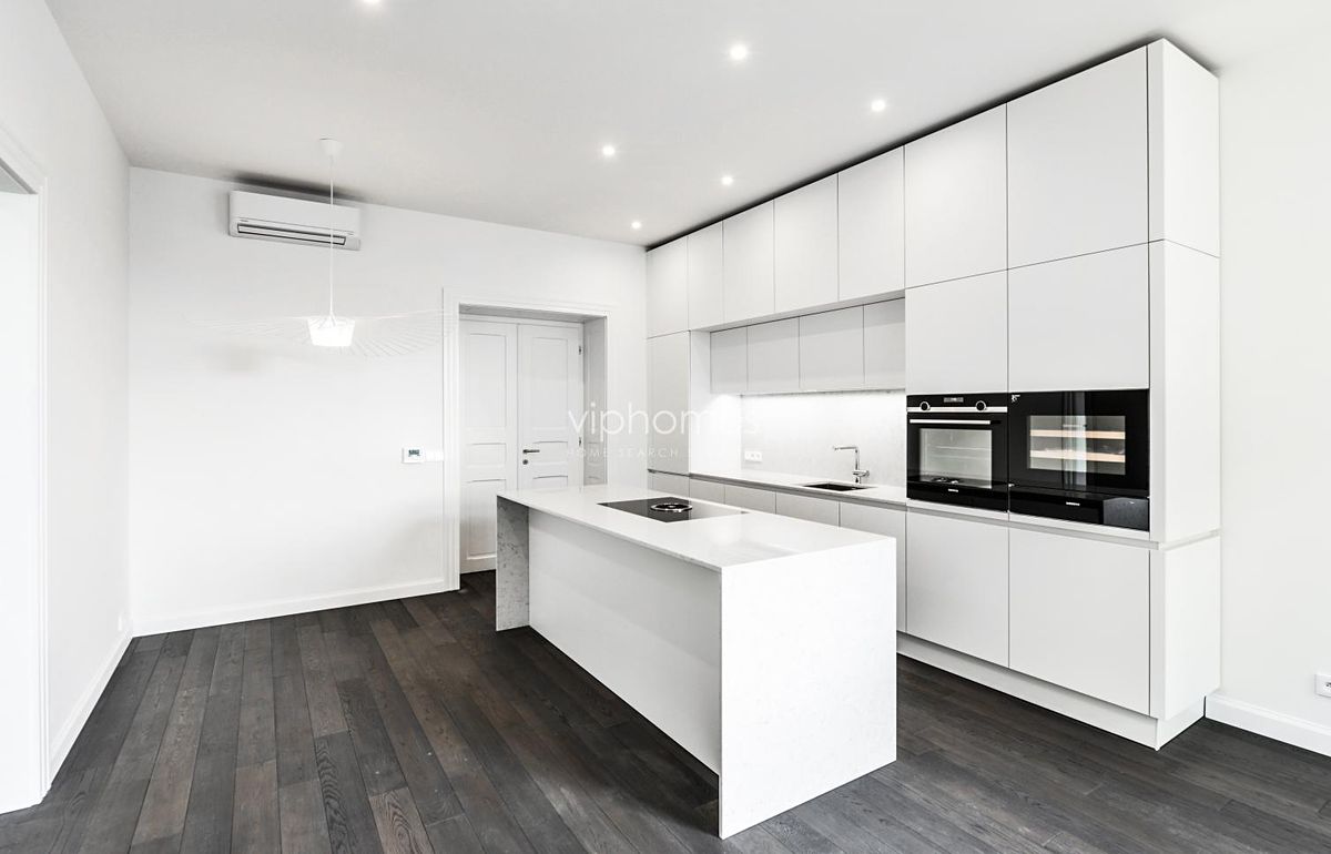 Pronájem bytu 4+kk 137 m²