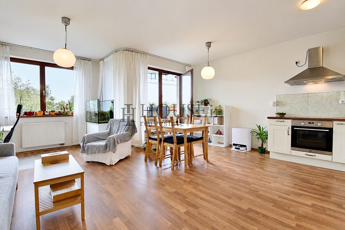 Pronájem bytu 2+kk 62 m²
