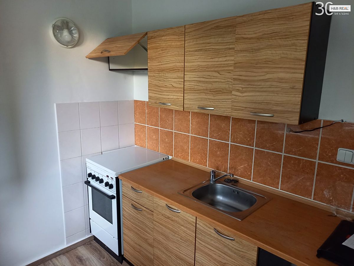 Pronájem bytu 2+1 54 m² – fotografie 3