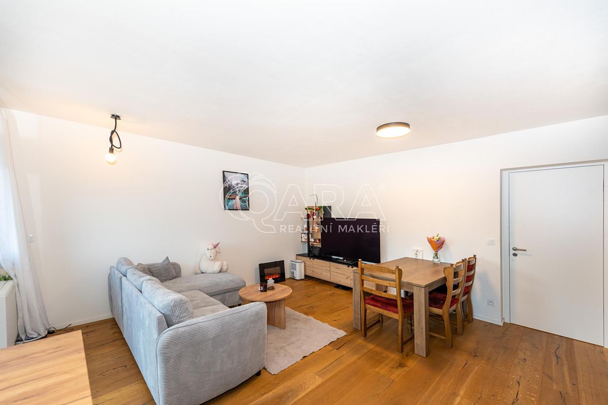 Pronájem bytu 2+kk 61 m² – fotografie 5