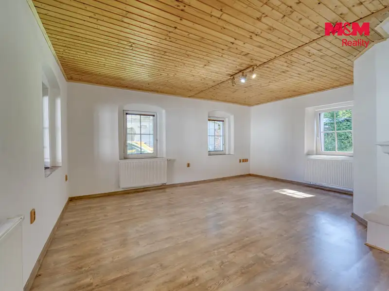 Prodej rodinného domu 124 m², pozemek 1126 m², Úterý – náhled fotky 3