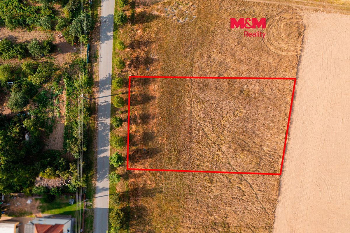 Prodej stavebního pozemku 1090 m², Skašov – fotka 1 z 3