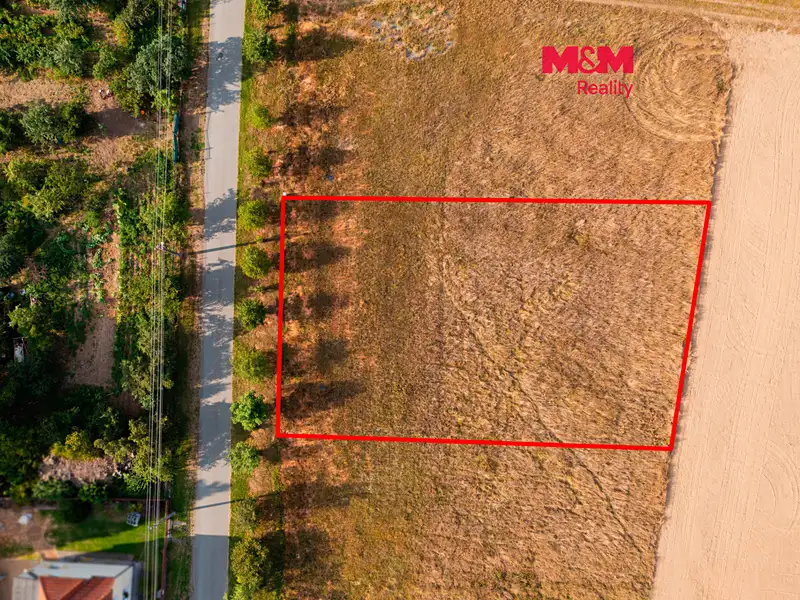 Prodej stavebního pozemku 1090 m², Skašov – náhled fotky 1