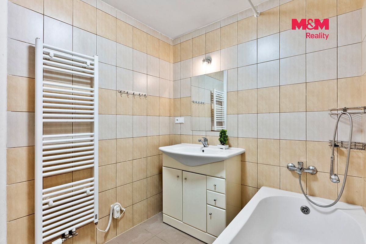 Prodej rodinného domu 120 m², pozemek 1240 m² – fotografie 5